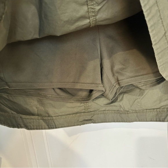Chico’s Pull-On Skort, Size 14 (2.5) army green - Picture 4 of 9
